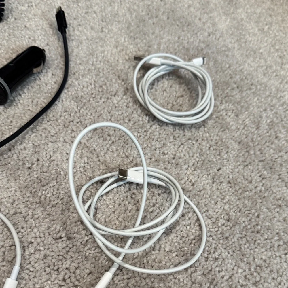 Set of 10 lightning chargers